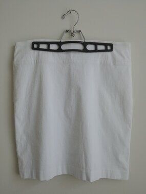 4/$20 Bright white lined stretch skirt MIKO size Large